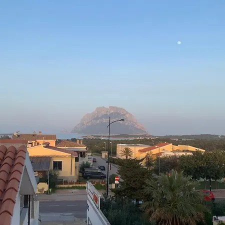 Bella Vista Su Tavolara 아파트 포르토산파울로