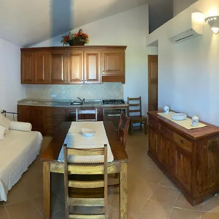 Bella Vista Su Tavolara Apartment