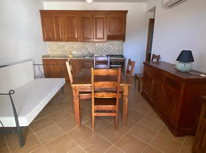 Bella Vista Su Tavolara Apartamento